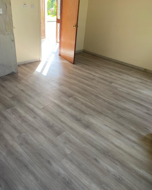 Laminate flooring Kloof KZN — Timb&Co
